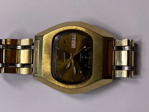 Vintage Seiko 7009-5029 Automatic Men's Watch Pre-Owned Runs (26-130)