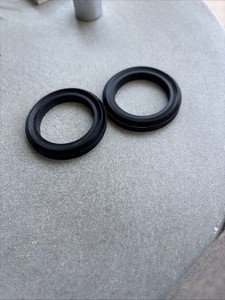 S.65140 Spindle Seal Fits Ford/New Holland, Pair