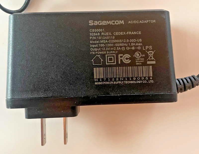Sagemcom AC DC Power Supply 100-120VAC 1A...12 VDC 2.5A Model MSA-C2500IS120-30D