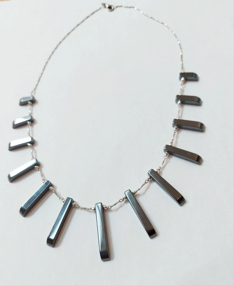 Collana in argento 925 con frange di ematite nera ed ematite argentata da 3 mm - Immagine 3 di 4