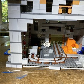 LEGO 21137 Minecraft - The Mountain Cave (2017) - 99% Complete
