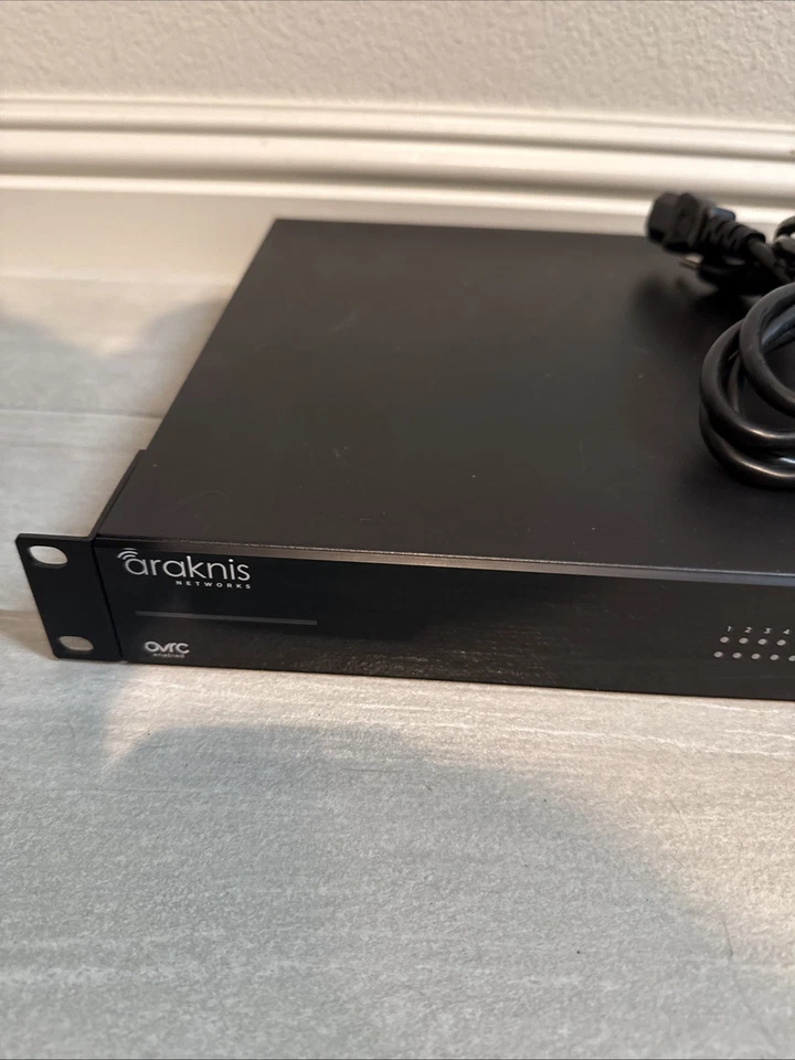 Araknis Networks AN-210-SW-R-24-POE Network Switch Gigabit ***FAST SHIPPING*** - Image 2 of 4