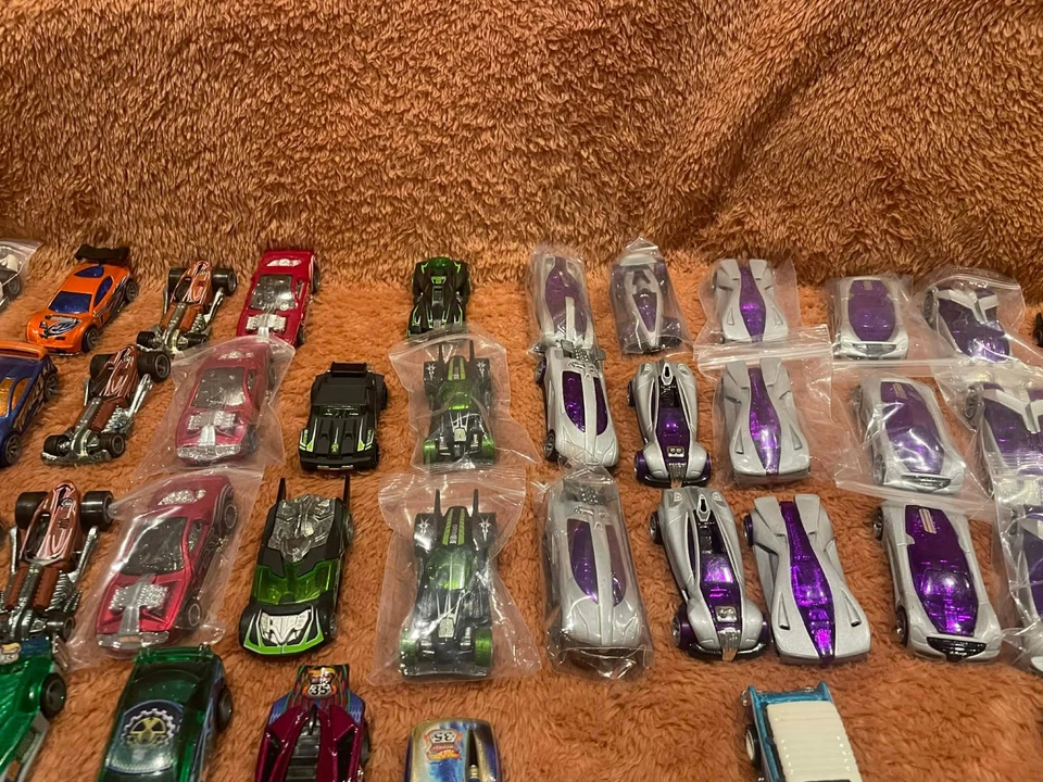 Acceleracers Highway 35 World Race Hot Wheels Assorted Individual Cars - Image 3 of 4