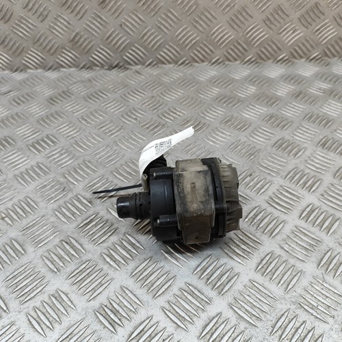 BMW 2 Active Tourer F45 Zusatzwasserpumpe 8679882 1.5 Hybrid 165Kw 2019