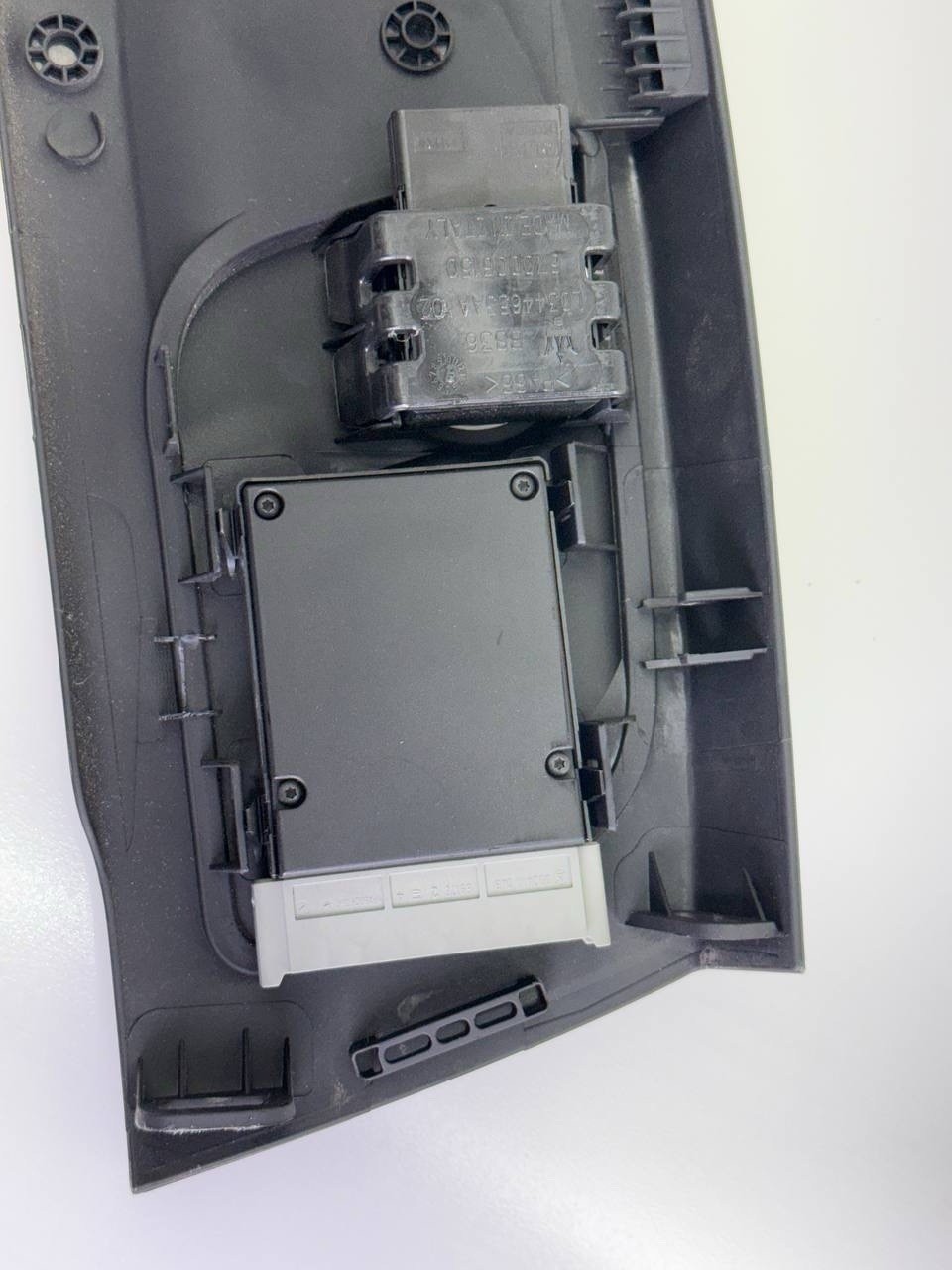 MASERATI GHIBLI FRONT LEFT SIDE DRIVER SEAT CONTROL SWITCH 2014 - 2020 Black 375