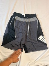 Nike 90s Vintage Contrast Panel Gym Shorts - Men's L