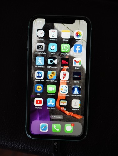iPhone 11 pour Pieces - Photo 4 sur 6
