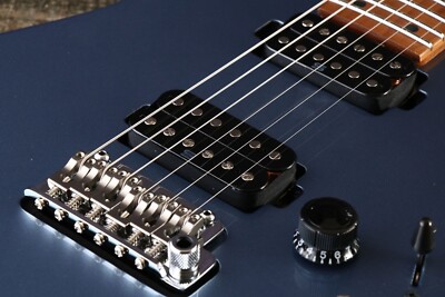 【美品】Ibanez AZ2402 Ice Blue llic＋α Ibanez AZ2402 Ice Blue Metallic エレキギター AZシリーズ