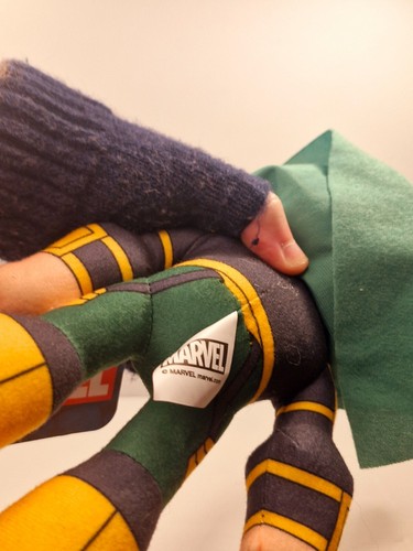 Marvel Loki Plush Toy – 30cm Cuddly Soft Stuffed Superhero Villain with tags - Picture 7 of 8