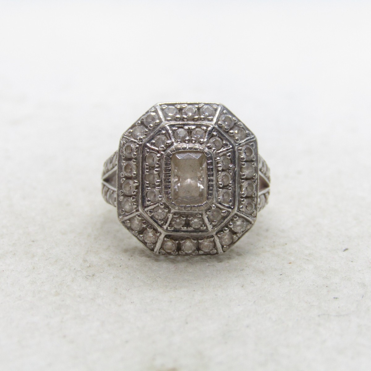 R China Sterling Silver 925 White Cubic Zirconia Ring Size 5 K5384