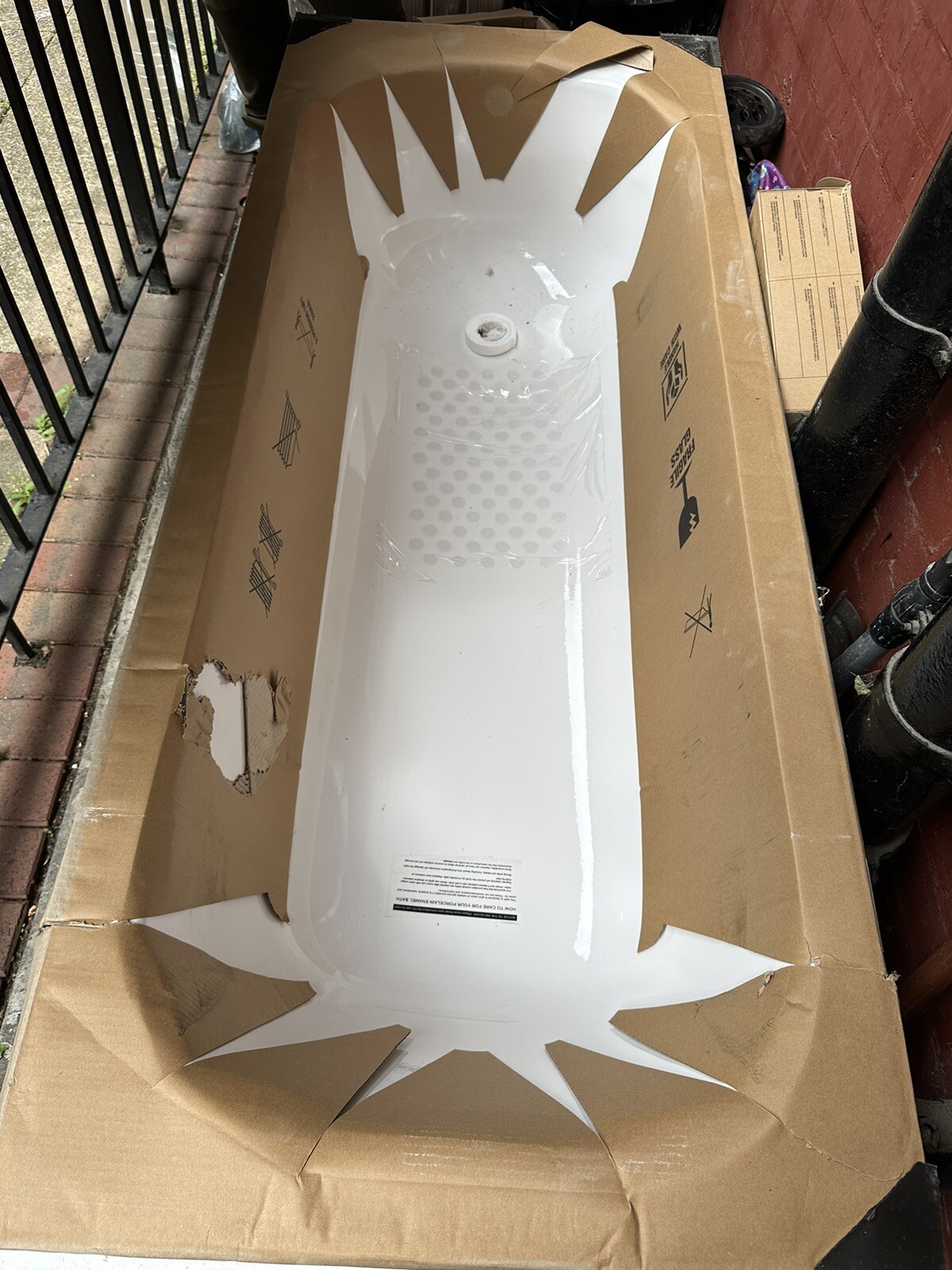 1695 x 695mm White Bathtub eBay