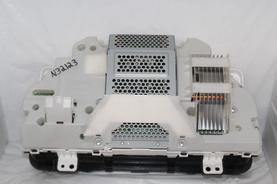 Cuadro de instrumentos velocímetro medidor de panel 07 08 Lexus LS460 105.668 millas Foto 2 de 3