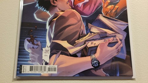TEEN TITANS COMIC - SEXXXY STARFIRE VARIANT - RED X Appearance - DC - NM / New ! - Picture 2 of 4