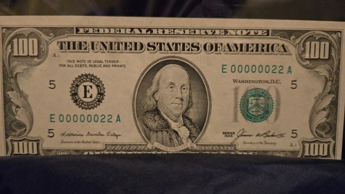 58PPQ Graded 1985 $100 E Series Bill - Very Low Serial Number - 00000022A - Picture 2 of 4