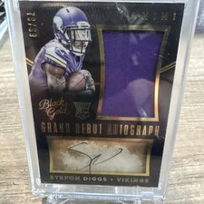 2015 Panini Black Gold - Grand Debut Auto Jersey Stefon Diggs /99 (AU, MEM, RC)