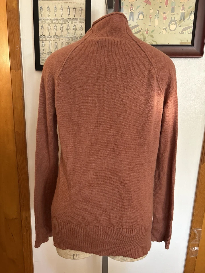 TEORÍA: Suéter 100% Cachemira Cuello Simulado *TALLA S (ROSA MALVA) Foto 4 de 4