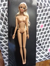 DAYLE THE DYNAMITE GIRLS LONDON CALLING COLLECTION INTEGRITY TOYS FR 2013