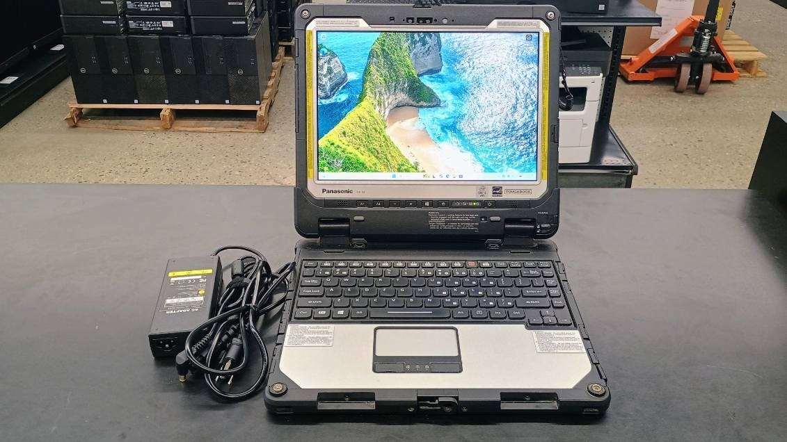 Panasonic Toughbook CF-33 - i5-10310u - 16GB Ram - 512GB SSD - Win