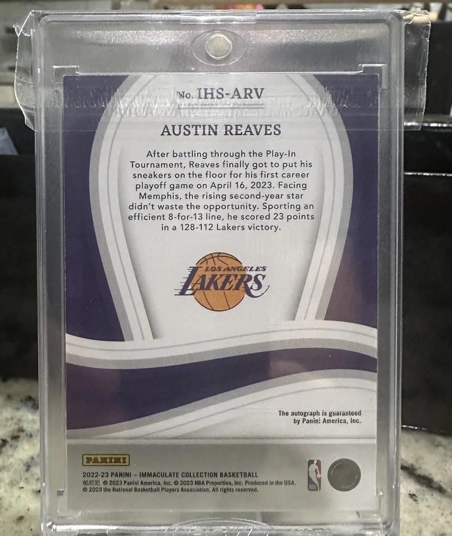 2022-23 Panini Immaculate Austin Reaves Heralded Signatures Auto Gold /10 Lakers view 4