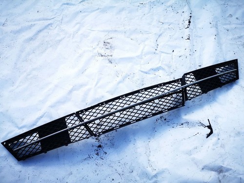 51117178098 Stoßstangengrill vorne Mitte  BMW 5-Series DE1446840-82