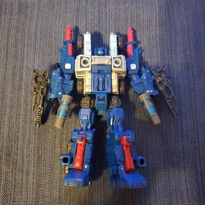 Transformers Generations Siege Deluxe Class Cog LOOSE ACTION FIGURE
