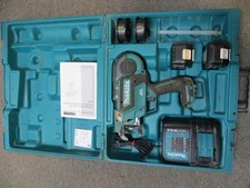 Makita XRT01 18V LXT Cordless Rebar Tying Tool w/ 2 Battery + Charger work great