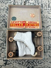 Vintage Hyde Chicago Woman's Roller Skates White Leather, Size 7.5 w/ Case