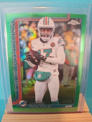 2026 Topps  Chrome Football  Jaylen Waddle Green Refr/99 #186 Miami Dolphins