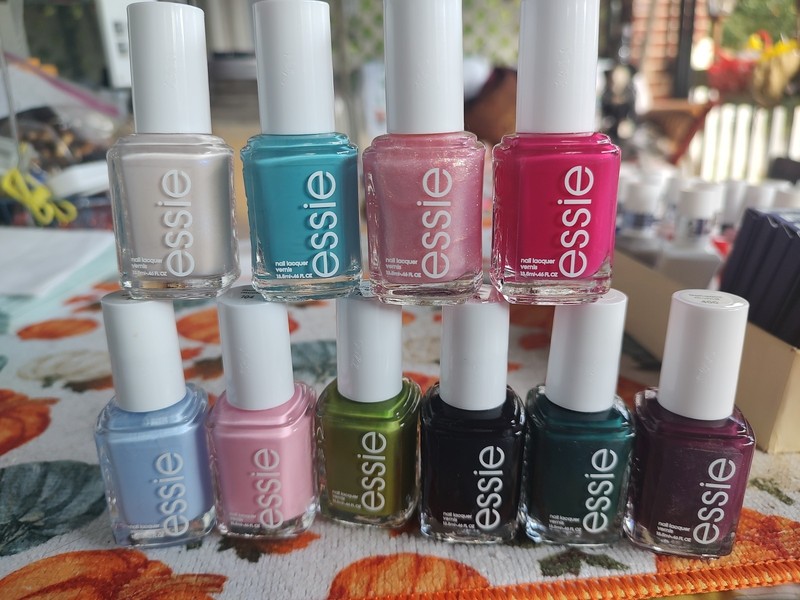 10 New Bottles Of Essie Nail Polish