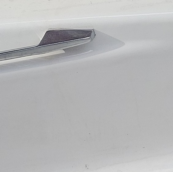 White Rectangular Porcelain Enamel Steel Bathtub & Grab Handles