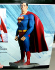 CHRISTOPHER REEVE AS SUPERMAN STATUE — photo 1