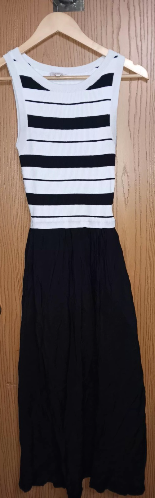 Skies Are Blue Sleeveless Maxi Dress Womens Size XS Black & White Stripe Pockets