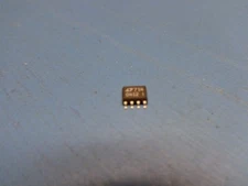 (1) LT1004IS8-1.2 VOLTAGE REGULATOR SHUNT 1.23V IC 8PIN SOIC LINEAR TECHNOLOGY