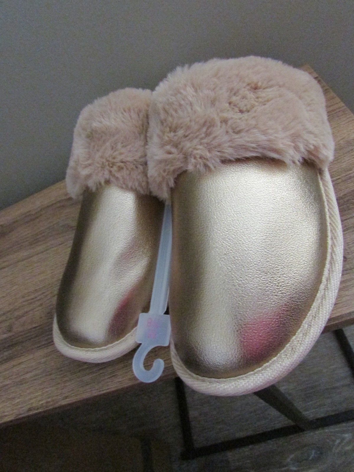 PANTOFOLA D’ORO Scarpe pantofole casa Auden Rae oro beige taglia M 7 8 nuove con etichette vedi descrizione