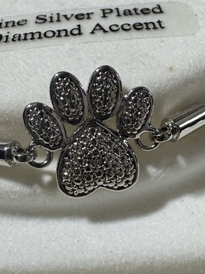 Fein versilbertes verstellbares Armband mit Diamant-Akzent Hund/Katze Pfote. 