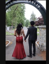 Formal Burgundy Prom Dress Size Small Fits size 6