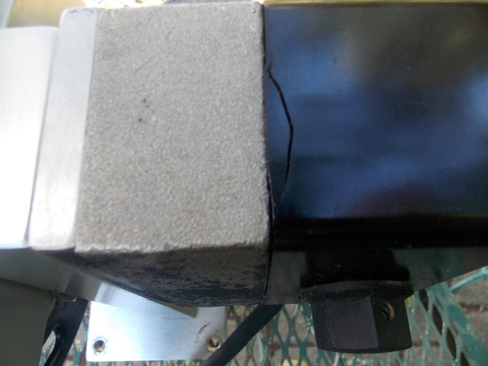 (2) Big Jon BRUTE ES Downriggers W/Rod HoldersBasesLine Counters