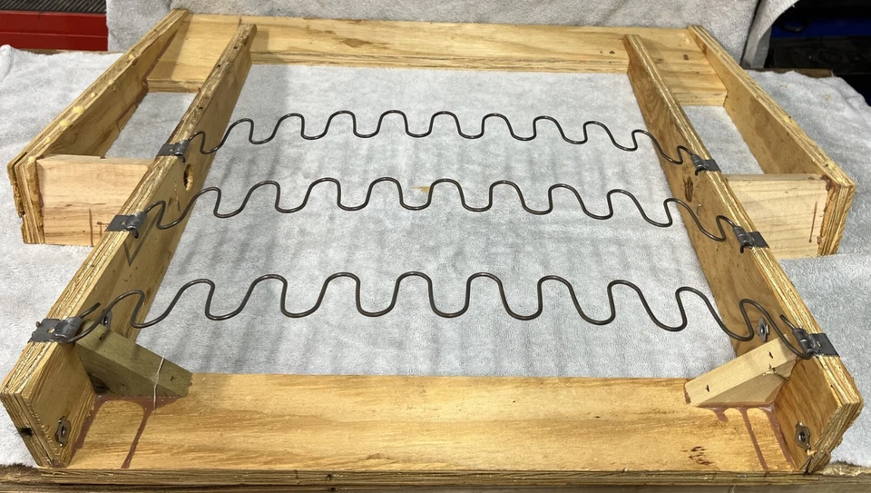 La-Z-Boy - Lazy Boy - Chair Recliner - Seat Back Frame & Spring Assembly - Image 3 of 4