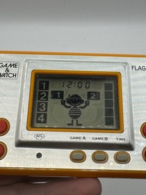 Vintage 1980 Nintendo Game & Watch FLAGMAN Model FL-02 VERY RARE!! HTF!!