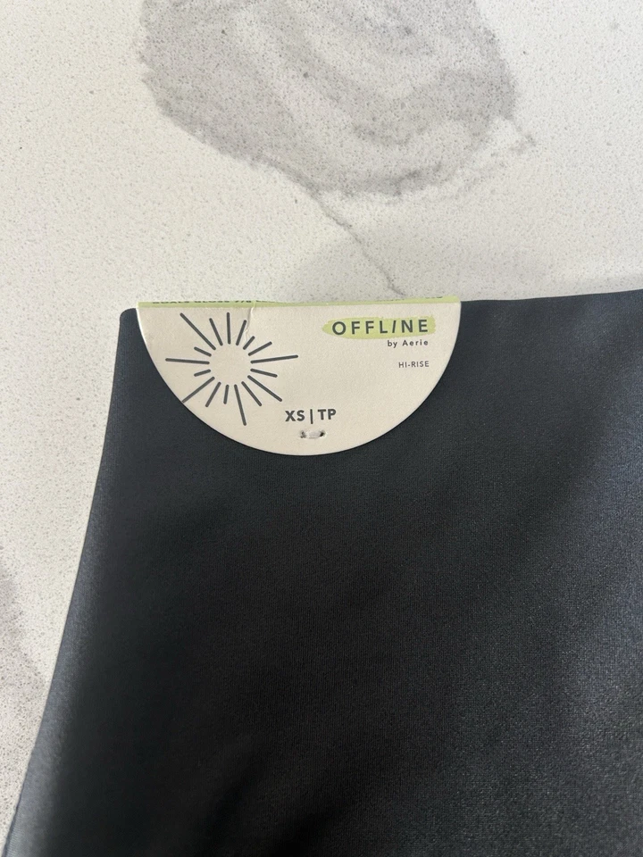 Aerie Offline 光面打底裤女孩 XS 码 — 第 2/4 张图片