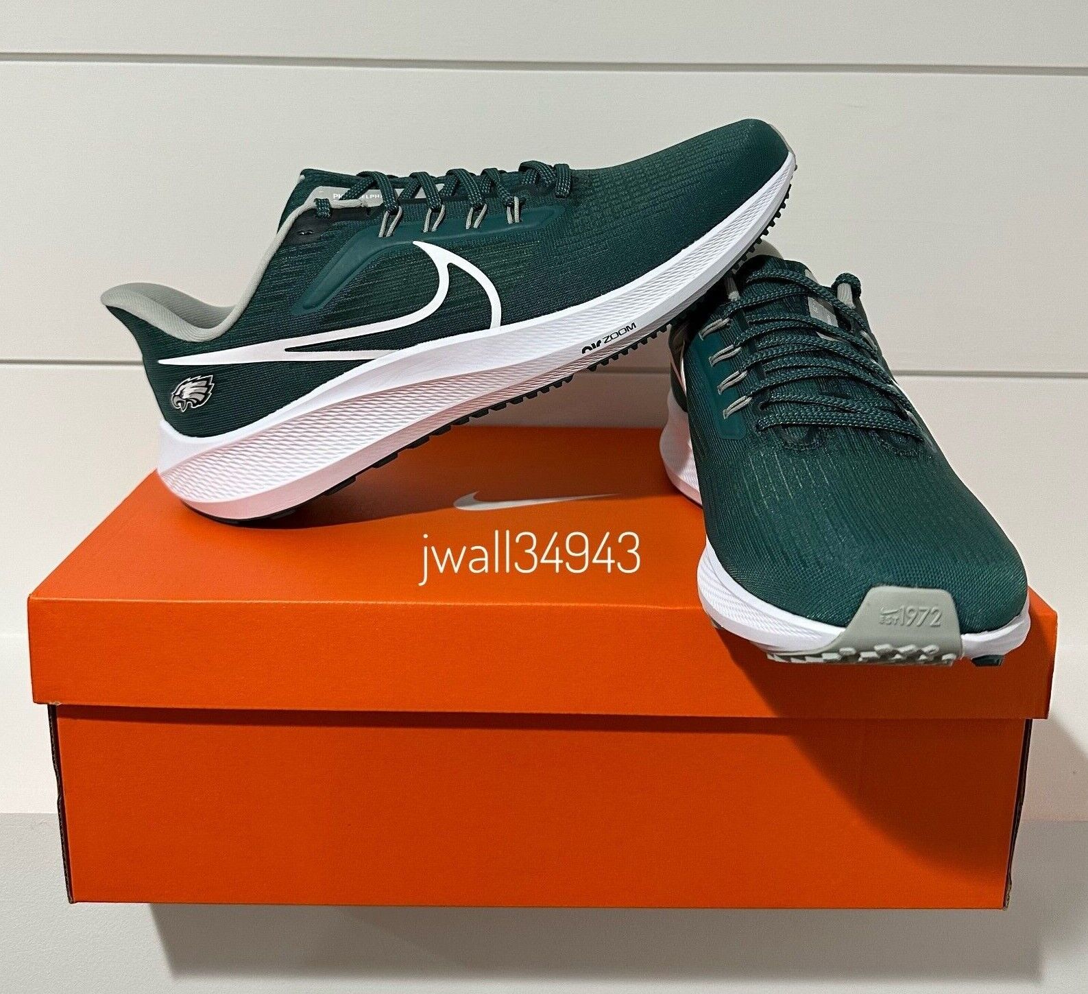 How to get the Philadelphia Eagles Nike Pegasus 39 sneakers today 