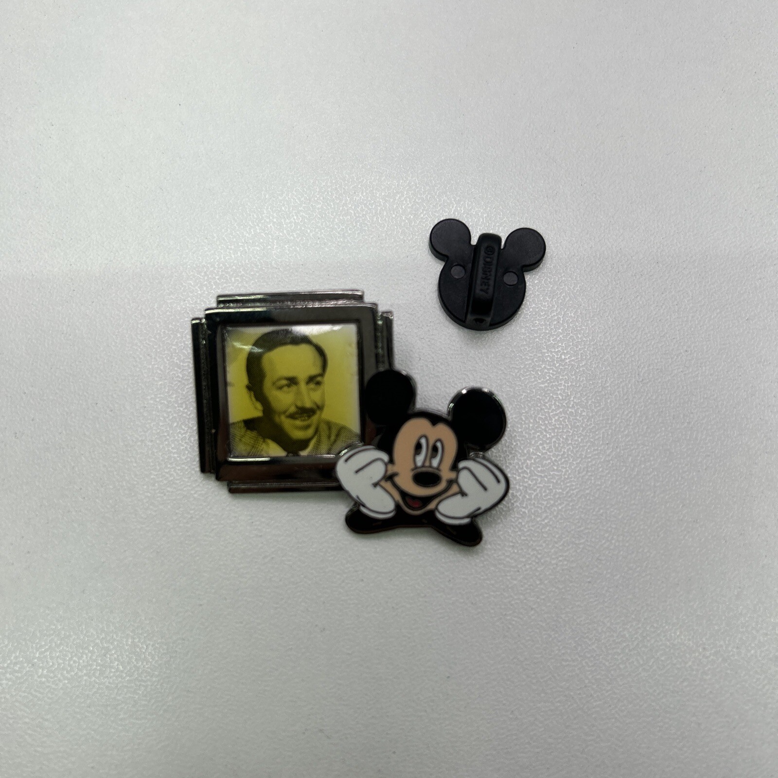 Countdown to the Millennium Series #101 Walt Disney & Mickey Mouse Pin Fotoball