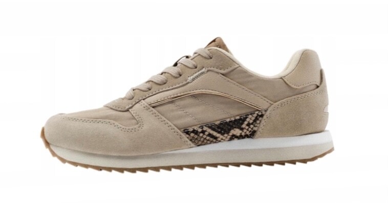 ☆ドイツ発*ZARA*新作*本革スエードスニーカー/SAND☆ ☆ドイツ発*ZARA*新作*本革スエード薄底スニーカー/EN☆ (ZARA