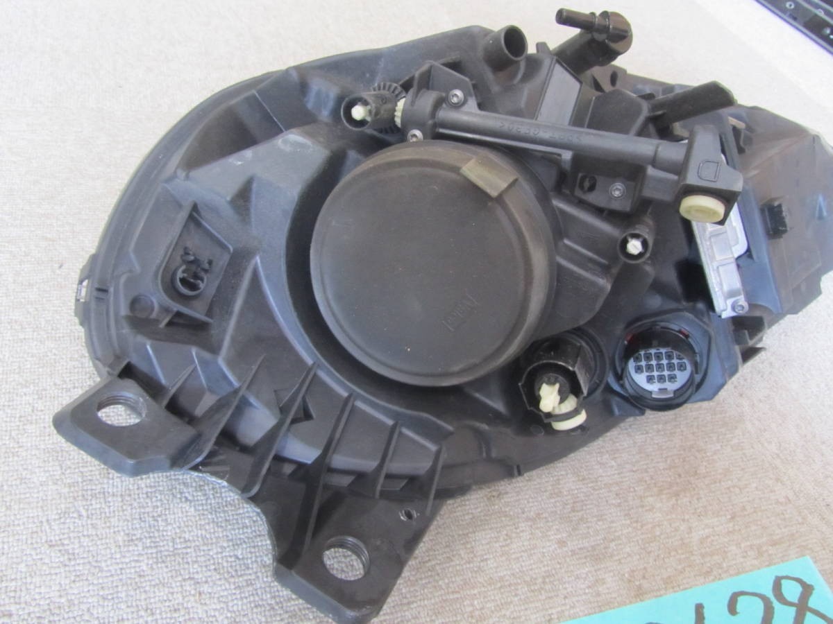 Aston Martin Rapide Genuine Right Headlight AD43-13W029-AE R0628