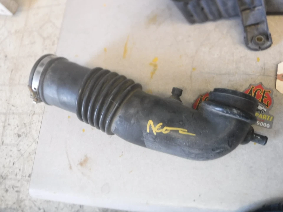 98-01 Isuzu Amigo Rodeo 98-02 Honda Passport OEM Air Cleaner Filter Box Housing Foto 3 de 4