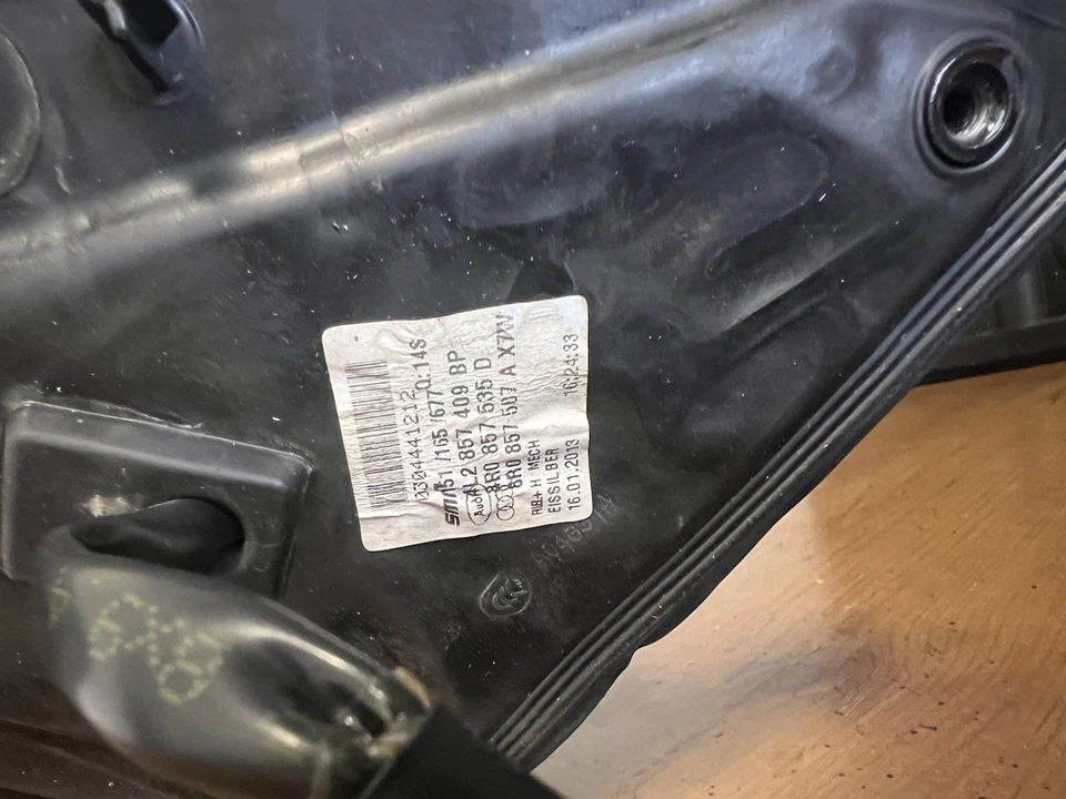 2013-2015 Audi Q7 Left Hand Side View Mirror Power Fold SILVER LED INDICATOR TYP - image 2 of 4