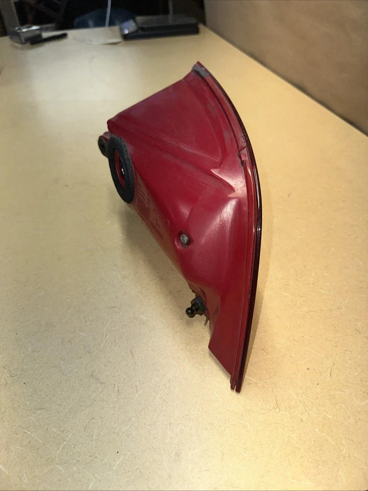 2012-2018 奥迪 A7 Quattro 左外后尾灯刹车灯 4G8945095A 已测试 — 第 4/4 张图片