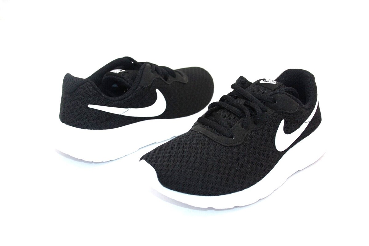 nike tanjun trainers junior