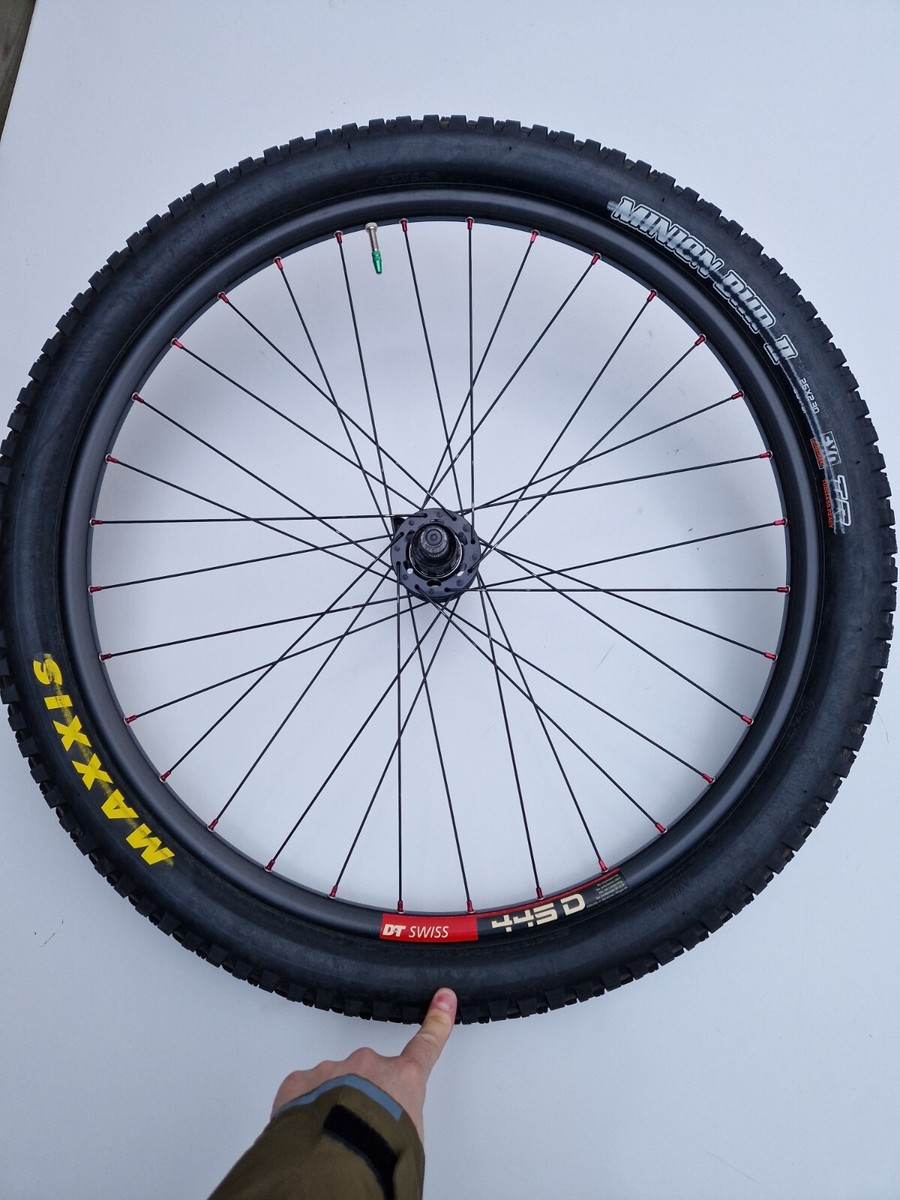 美品★DT-Swiss 445D 自転車 ホイール DT Swiss 445D / Specialized 135X10 Rear / 20mm Front 26