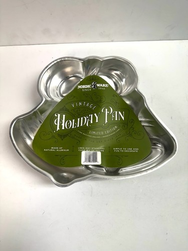 Campanas de Navidad Nordic Ware 'Vintage Holiday Pan-Limited Edition' 8 tazas sartén para pasteles - Imagen 1 de 4